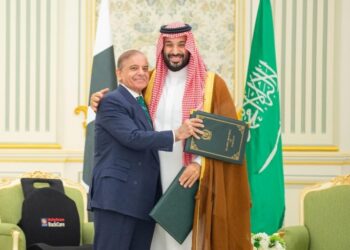 സൗദിയെ ആരെങ്കിലും ആക്രമിച്ചാൽ പാകിസ്താൻ ഇടപെടും ; ഖത്തർ ആക്രമണത്തിന് പിന്നാലെ പാകിസ്താനുമായി പരസ്പര പ്രതിരോധ കരാർ ഒപ്പുവെച്ച് സൗദി അറേബ്യ