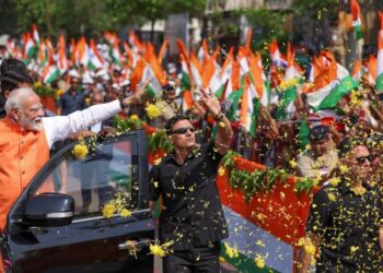 പ്രധാനമന്ത്രി മോദി ഗുജറാത്തിൽ ; 34200 കോടി രൂപയുടെ പദ്ധതികൾക്ക് തുടക്കം കുറിക്കും