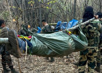 കമ്മ്യൂണിസ്റ്റ് ഭീകരരെ വേട്ടയാടി സുരക്ഷാസേന ; ആറെണ്ണം ചത്തു