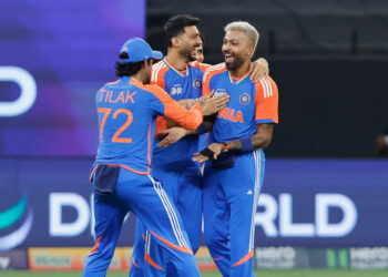 ഏഷ്യാ കപ്പ് ടി 20 കളിക്കാനിറങ്ങിയ പാകിസ്ഥാന് സംഭവിച്ചത് വമ്പൻ അബദ്ധം, മാറി പോയത് ഫോർമാറ്റ് തന്നെ; ഇന്ത്യൻ ബോളർമാരുടെ മികവിന് മുന്നിൽ തവിടുപൊടി