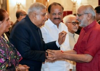 ഒന്നരമാസത്തെ വിശ്രമത്തിന് ശേഷം ആദ്യമായി പൊതുവേദിയിലെത്തി ജഗ്ദീപ് ധൻഖർ ; സിപി രാധാകൃഷ്ണന്റെ സത്യപ്രതിജ്ഞ ചടങ്ങിൽ പങ്കെടുത്തു