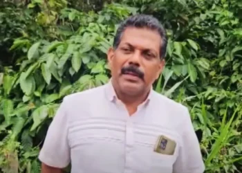 ഗ്രൂപ്പ് പോര് ; വയനാട്ടില് കോൺഗ്രസ് നേതാവ് ആത്മഹത്യ ചെയ്തു ; മരിച്ചത് പുൽപ്പള്ളി തങ്കച്ചൻ കേസിൽ ആരോപണ വിധേയനായ നേതാവ്