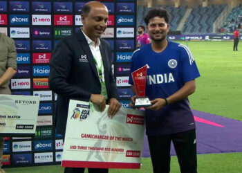 വളർച്ച കുറവ് കാരണം ഇന്ത്യക്ക് കിട്ടിയ മാണിക്യം, കുൽദീപ് യാദവിന്റെ കാര്യത്തിൽ പണ്ടേ തുടങ്ങിയ ട്വിസ്റ്റ്; ഇത് കുൽദീപ്: ചാപ്റ്റർ 2 , മജീഷ്യൻ