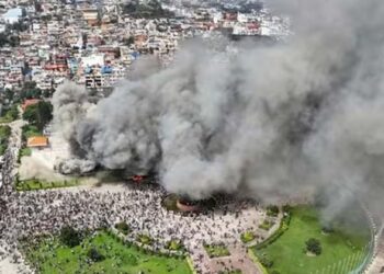 ജെൻസി കലാപത്തിൽ നിലംപതിച്ച് സർക്കാർ;പാർലമെന്റ് മന്ദിരത്തിന് തീയിട്ട് പ്രക്ഷോഭകാരികൾ