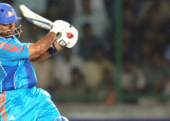 ഞാൻ മുംബൈ ഇന്ത്യൻസിനെ ഒരുപാട് സ്നേഹിച്ചു, പക്ഷെ ആ താരത്തിനായി അവർ എന്നെ ചതിച്ചു: റോബിൻ ഉത്തപ്പ