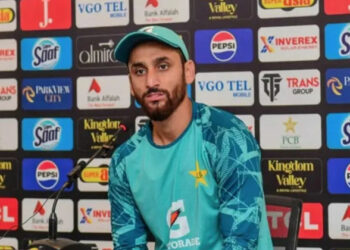 ഇത് ഇപ്പോൾ അവരുടെ കാലം, നാളെ ഞങ്ങൾ ഇന്ത്യയെ തീർക്കുന്ന സമയം വരും; പാക് നായകൻ സൽമാൻ അലി ആഘ പറയുന്നത് ഇങ്ങനെ