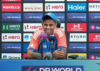 അഭിഷേകും ഗില്ലും ഒന്നും അല്ല മത്സരം ജയിപ്പിക്കുന്നതിൽ നിർണായകമായത്, അത് ആ സംഭവം ആയിരുന്നു; സൂര്യകുമാർ യാദവ് പറയുന്നത് ഇങ്ങനെ