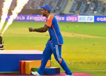 ട്രോഫി മേടിക്കാൻ തന്നെയാണ് ഇരുന്നത്, അപ്പോൾ ഞങ്ങൾ കണ്ടത് ആ കാഴ്ച്ചയാണ്; തുറന്നടിച്ച് സൂര്യകുമാർ യാദവ്