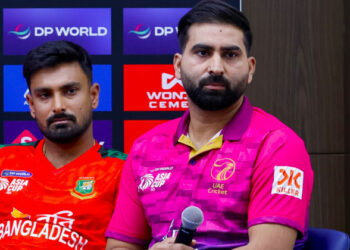 ഇന്നത്തെ പോരാട്ടം വലിയ സംഭവം അല്ല, വമ്പൻ മത്സരമായി ഞങ്ങൾ കാണുന്നില്ല; ഇന്ത്യക്കെതിരായ മത്സരത്തിന് മുമ്പ് യുഎഇ നായകൻ മുഹമ്മദ് വസീം പറയുന്നത് ഇങ്ങനെ