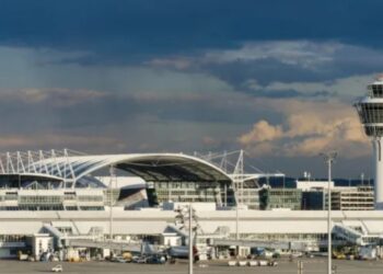 യൂറോപ്യൻ രാജ്യങ്ങളെ ആശങ്കയിലാഴ്ത്തി ഡ്രോണുകൾ ; ഒടുവിൽ ലക്ഷ്യമിട്ടത് ജർമ്മനിയെ ; മ്യൂണിക്ക് വിമാനത്താവളം അടച്ചുപൂട്ടി