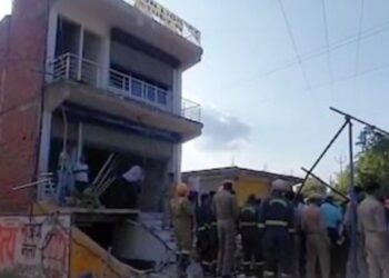 ഫറൂഖാബാദിൽ കോച്ചിംഗ് സെന്ററിൽ സ്ഫോടനം; രണ്ട് വിദ്യാർത്ഥികൾ മരിച്ചു ; പത്തിലേറെ പേർക്ക് ഗുരുതര പരിക്ക്