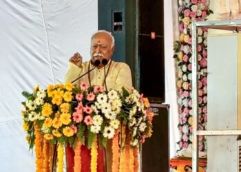 ഭാരതം എന്ന വീട്ടിലെ ഒരു മുറിയാണ് പാക് അധിനിവേശ കശ്മീർ ; മറ്റൊരാൾ കയ്യേറിയ ആ മുറി തിരിച്ചുപിടിക്കണമെന്ന് മോഹന് ഭാഗവത്