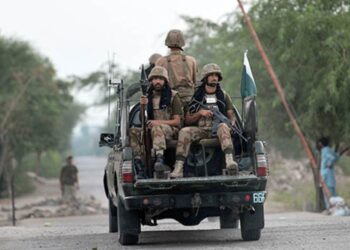 പാകിസ്താൻ സൈനിക വാഹനവ്യൂഹത്തിന് നേരെ ആക്രമണം ; ലെഫ്റ്റനന്റ് കേണൽ ഉൾപ്പടെ 11 പാക് സൈനികർ കൊല്ലപ്പെട്ടു ; പിന്നിൽ തെഹ്രീക്-ഇ-താലിബാൻ