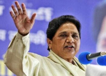 ഒറ്റയ്ക്ക് മത്സരിക്കും, ഭരണഘടനയെ സംരക്ഷിക്കാൻ ഞങ്ങൾക്ക് മാത്രമേ കഴിയൂ ; അടുത്ത തവണ ഉത്തർപ്രദേശിൽ ബിഎസ്പി സർക്കാർ വരുമെന്ന് മായാവതി