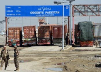 പാകിസ്താൻ നുണ പറയുന്നു; 15 സൈനികർ കൊല്ലപ്പെട്ടെന്ന പാകിസ്താന്റെ വാദം നിഷേധിച്ച് താലിബാൻ ; 15 അല്ല 58 പാക് സൈനികരെ കൊന്നെന്ന് വിശദീകരണം