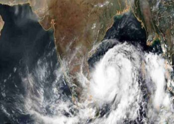 ചുഴലിക്കാറ്റ് വരുന്നു ; ആൻഡമാൻ നിക്കോബാർ ദ്വീപുകൾക്കും തമിഴ്നാടിനും കനത്ത ഭീഷണി ; ദക്ഷിണേന്ത്യയിൽ മഴ ശക്തമാകും