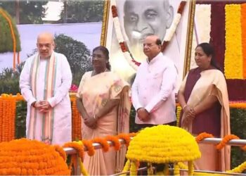 ‘റൺ ഫോർ യൂണിറ്റി’ ; ഡൽഹിയിൽ ഫ്ലാഗ് ഓഫ് ചെയ്ത് അമിത് ഷാ ; സർദാർ പട്ടേലിന് ആദരാഞ്ജലികൾ അർപ്പിച്ച് രാഷ്‌ട്രപതി