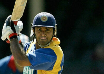 ഒന്ന് മുതൽ പതിനൊന്ന് വരെ, ഏത് സ്ഥാനത്തും ഞാൻ ബാറ്റ് ചെയ്തും; ഏകദിനത്തിൽ അപൂർവ റെക്കോഡിന് ഉടമ ഈ ശ്രീലങ്കൻ താരം