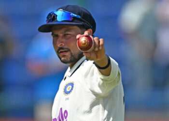 ഇത് പതിവില്ലാത്തതാണല്ലോ, അനാവശ്യ റെക്കോഡ് സ്വന്തമാക്കി കുൽദീപ് യാദവ്; ഇത് പോലെയെന്ന് കരിയറിൽ ആദ്യം