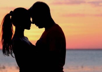 ബീജ് ഫ്ലാഗ്…. പ്രണയലോകത്തെ പുതിയ ട്രെൻഡ് ; നീ എന്നെ മാറ്റേണ്ട, മനസ്സിലാക്കൂയെന്ന് ജെൻസീ…