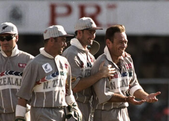 ആരും മികച്ച പ്രകടനം നടത്തിയില്ലെങ്കിൽ ആർക്ക് മാൻ ഓഫ് ദി മാച്ച് നൽകും, ഇതാ ഒരു വെറൈറ്റി അവാർഡ് പ്രഖ്യാപനം; ക്രിക്കറ്റിൽ ഇത് നടന്നത് മൂന്ന് തവണ മാത്രം