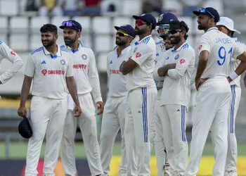 മുഹമ്മദ് ഷമിക്ക് മാത്രമല്ല എനിക്കുമുണ്ട് പിണക്കം, ടീമിൽ നിന്ന് ഒഴിവാക്കിയതിന് പിന്നാലെ പരിഭവം പറഞ്ഞ് സീനിയർ താരവും; കാണിച്ചത് തേപ്പ് തന്നെ