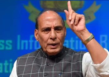 കറാച്ചിയിലേക്കുള്ള വഴി സർ ക്രീക്കിലൂടെ,പാകിസ്താൻ സാഹസത്തിന് മുതിർന്നാൽ; താക്കീതുമായി രാജ് നാഥ് സിങ്