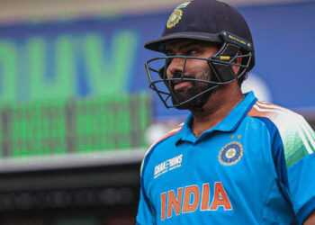 IND VS AUS: ഏകദിനത്തിലും ഇനി ഗിൽ യുഗം, രോഹിത് ശർമ്മയ്ക്ക് തിരിച്ചടി; ഉപനായക സ്ഥാനത്ത് അപ്രതീക്ഷിത പേര്, സഞ്ജു സാംസണ് നിരാശ