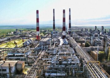 റഷ്യൻ ഗ്യാസ് സംസ്കരണ പ്ലാന്റിന് നേരെ ആക്രമണം നടത്തി യുക്രെയ്ൻ ; ആക്രമണം ഉണ്ടായത് ലോകത്തിലെ തന്നെ ഏറ്റവും വലിയ വാതക പ്ലാന്റിന് നേരെ