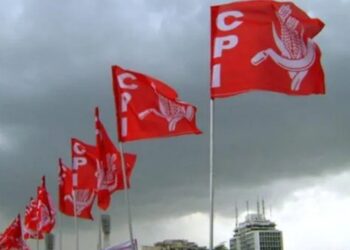 സിപിഐയിൽ കൂട്ടരാജി ; കൊല്ലത്ത് ഒറ്റ ദിവസം പാർട്ടി വിട്ടത് എഴുന്നൂറിലേറെ പേര്