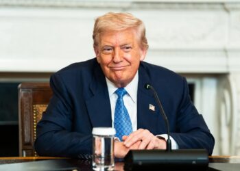 റഷ്യൻ എണ്ണ വാങ്ങുന്നത് നിർത്തിയില്ലെങ്കിൽ തീരുവകൾ ഇനിയും തുടരും ; ഇന്ത്യയ്ക്കെതിരെ ഇന്നത്തെ പുതിയ നിലപാട് വെളിപ്പെടുത്തി ട്രംപ്