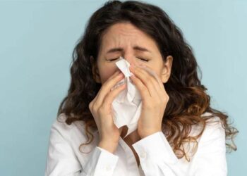 ഹാച്ചീ…തുമ്മൽ പിടിച്ചുവയ്ക്കുന്ന ശീലുമുണ്ടോ? ഗുരുതര ആരോഗ്യപ്രശ്‌നങ്ങൾക്ക് കാരണമാകുമെന്ന് മുന്നറിയിപ്പ്…