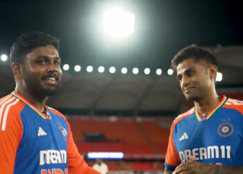 ഗൗതം ഭായ് എന്നോട് അത് പറഞ്ഞു, സഞ്ജുവിന്റെ റോൾ മാറ്റത്തെക്കുറിച്ച് വമ്പൻ വെളിപ്പെടുത്തലുമായി സൂര്യകുമാർ യാദവ്