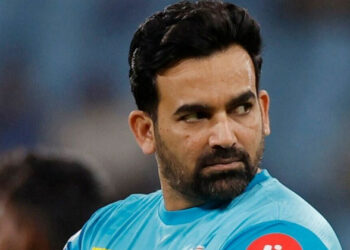 ഇന്ത്യ കണ്ട ഏറ്റവും മികച്ച ഏകദിന ബോളർമാർ അവർ, പട്ടികയിൽ നിന്ന് സഹീർ ഖാനെ ഒഴിവാക്കി ഓസ്ട്രേലിയൻ ഇതിഹാസങ്ങൾ; ലിസ്റ്റ് നോക്കാം