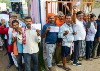 20 വർഷങ്ങൾക്ക് ശേഷം വീണ്ടും വോട്ട് ചെയ്ത് ഭീംബന്ദിലെ ജനങ്ങൾ ; കേന്ദ്രസർക്കാരിന് നന്ദി അറിയിച്ച് പോളിംഗ് ബൂത്തിലേക്ക്