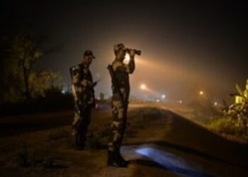 ബിഎസ്എഫ് ജവാന്മാർക്ക് നേരെ പശു കള്ളക്കടത്തുകാരുടെ ആക്രമണം ; അഞ്ച് ജവാന്മാർക്ക് പരിക്ക്