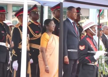 രാഷ്ട്രപതി ബോട്സ്വാനയിൽ ; പാർലമെന്റിനെ അഭിസംബോധന ചെയ്യും ; 8 ചീറ്റകളെ ഇന്ത്യക്ക് നൽകും