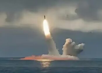 5,000 കിലോമീറ്റർ അകലേക്കും ആക്രമണം നടത്താം ; അന്തർവാഹിനിയിൽ നിന്ന് വിക്ഷേപിക്കാവുന്ന കെ-5 ബാലിസ്റ്റിക് മിസൈൽ ഒരുക്കി ഡിആർഡിഒ