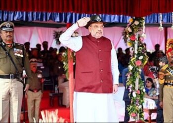 അതിർത്തി കാക്കുന്നവർക്ക് ‘വീര വണക്കം’ ; 61-ാമത് ബിഎസ്എഫ് സ്ഥാപക ദിനത്തിൽ സൈനികർക്ക് ആദരവർപ്പിച്ച് അമിത് ഷാ