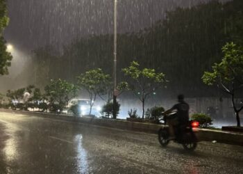 മഴ മുന്നറിയിപ്പിൽ മാറ്റം ; തെക്കൻ ജില്ലകളിൽ മഴ ശക്തമാവുന്നു ; നാളെ 7 ജില്ലകൾക്ക് മുന്നറിയിപ്പ്