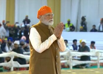 മോദി കുരുക്ഷേത്രയിൽ ; ഗുരു തേജ് ബഹാദൂറിന് ആദരാഞ്ജലി അർപ്പിച്ച് പ്രധാനമന്ത്രി