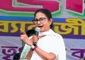 ‘ഞാൻ ഇവിടെയുള്ളിടത്തോളം കാലം നിങ്ങളെ പുറത്താക്കാൻ ഒരിക്കലും അനുവദിക്കില്ല’ ; ബംഗ്ലാദേശ് അതിർത്തിയിൽ എസ്ഐആർ വിരുദ്ധ റാലിയുമായി മമത ബാനർജി