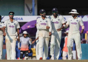 അവനെ ചുമ്മാ വിമർശിക്കരുത്, ഇപ്പോൾ തന്നെ ആ താരവുമായി താരതമ്യങ്ങൾ നടത്തുന്നത് ആത്മഹത്യാപരം: ഗൗതം ഗംഭീർ