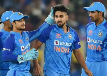 ഒരു കാലത്ത് അടുത്ത ഫാസ്റ്റ് ബോളിങ് ഇതിഹാസമാകുമെന്ന് കരുതിയവൻ, തിരസ്ക്കരിക്കപ്പെട്ടവൻ ഒരുങ്ങുന്നത് വമ്പൻ തിരിച്ചുവരവിന്; ആത്മവിശ്വാസത്തിൽ ഇന്ത്യൻ താരം