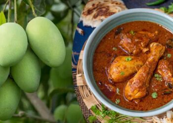 മാങ്ങ കുലകുലയായി ഉണ്ടോ? ഒരു കോഴിക്കറി വച്ചാലോ?