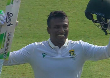 ഇന്ത്യൻ ബോളർമാരെ ഭയമില്ലാതെ നേരിട്ട സെനുരാൻ മുത്തുസാമി നിസാരക്കാരനല്ല, തോറ്റു പോയി എന്ന് കരുതി വിഷമിച്ചിരിക്കുന്നവർ അറിയേണ്ട ചരിത്രം