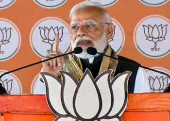 ബിഹാറിൽ ‘ഹാൻഡ്സ് അപ്പ് ‘എന്ന് പറയുന്നവർക്ക് സ്ഥാനമില്ല,വേണ്ടത് സ്റ്റാർട്ടപ്പുകളെ സ്വപ്നം കാണുന്നവരെയാണ്: കുട്ടികളെ ഗുണ്ടകളാക്കണോ?: പ്രധാനമന്ത്രി