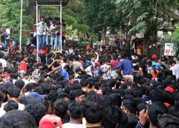 ചിന്നസ്വാമി സ്റ്റേഡിയം ദുരന്തം: ഉത്തരവാദിത്തം ആർസിബിക്ക്