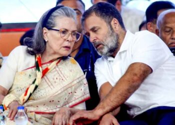 നാഷണൽ ഹെറാൾഡ് കേസ്: സോണിയാ ഗാന്ധിയ്ക്കും രാഹുലിനുമെതിരെ ക്രിമിനൽ ഗൂഢാലോചന കുറ്റം ചുമത്തി
