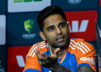 അത് എന്തൊരു ടോക്കാണ് മോനെ, സൂര്യകുമാറിനെ കളിയാക്കി മാധ്യമപ്രവർത്തകൻ; താരം പറഞ്ഞത് ഇങ്ങനെ